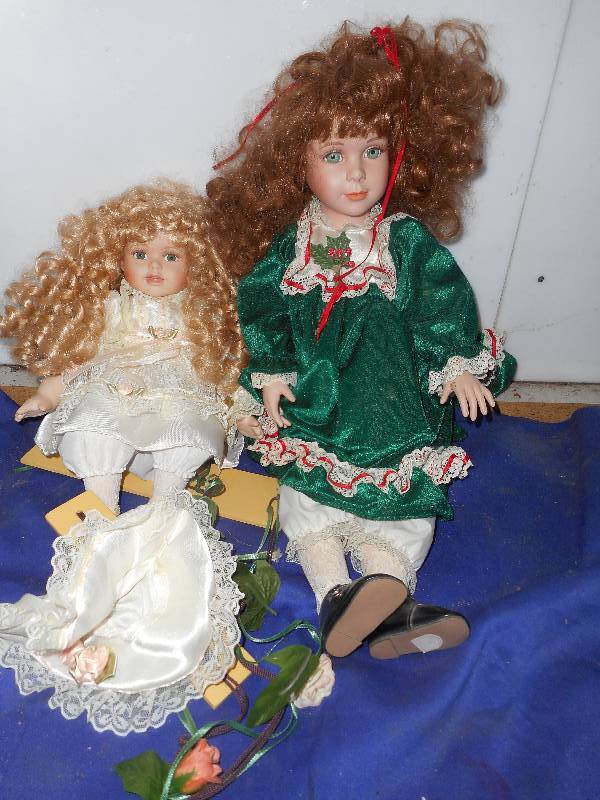 2 COLLECTIBLE PORCELIAN DOLLS