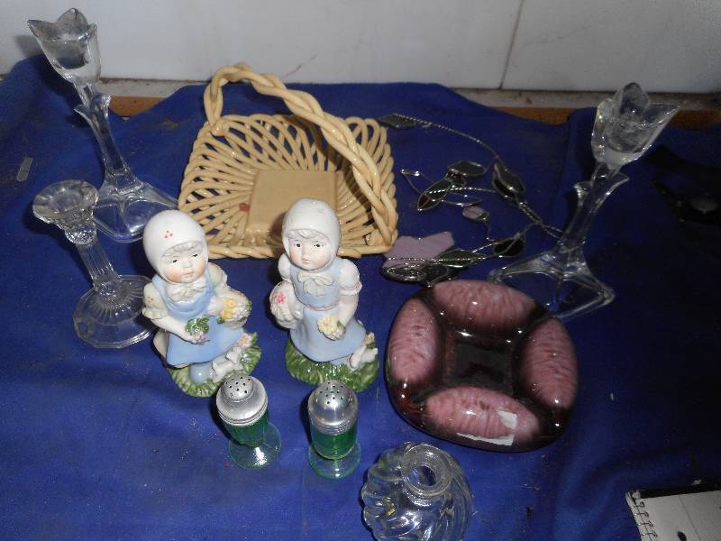 COLLECTIBLE GLASSWEAR