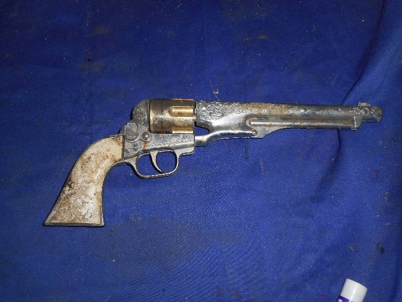 HEAVY METAL TOY GUN