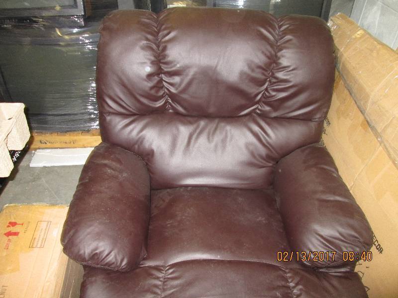 Massage Recliner open box Retail $3...