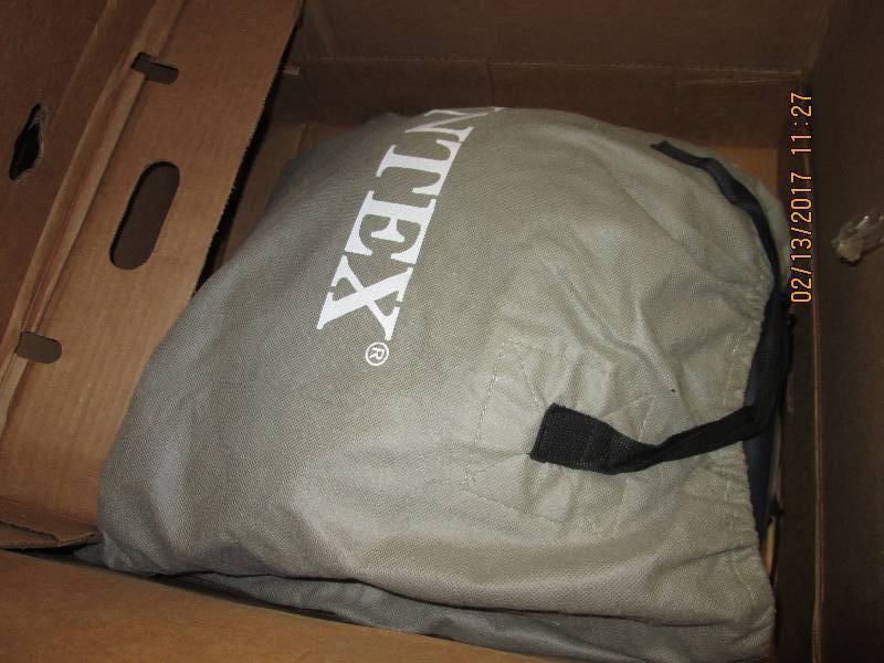 Intex Air Bed with bag, untested Re...