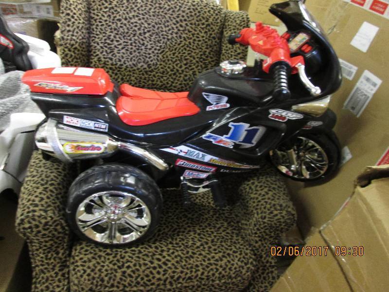 Ride on 3 Wheeled Motorcycle open b...