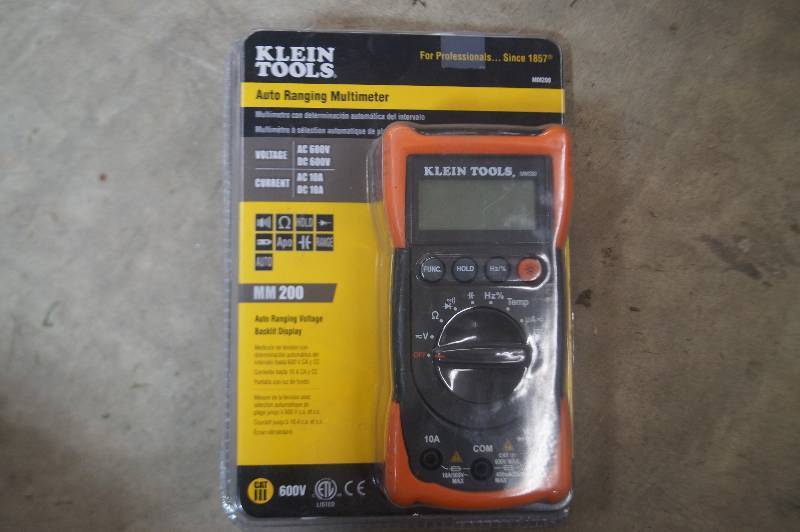 Auto Ranging Multimeter