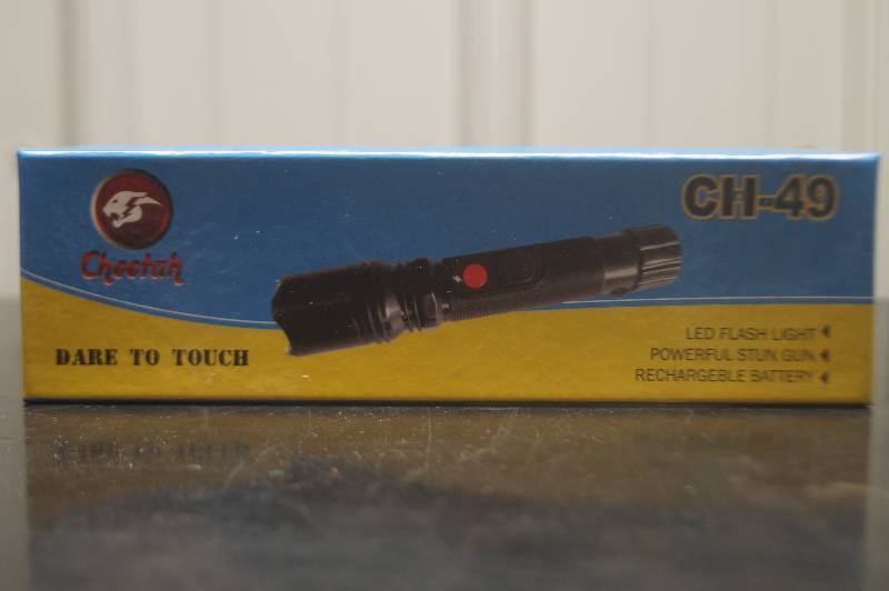 Cheetah LED FlashlightStungun
