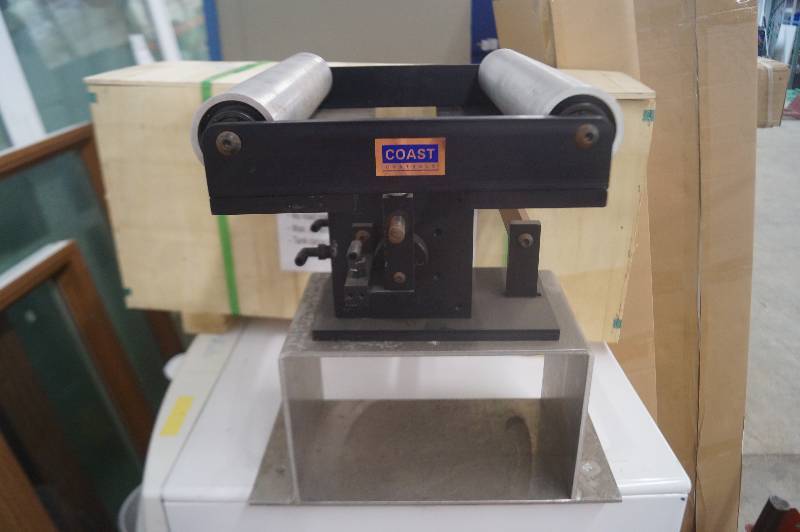 Adjustable roller