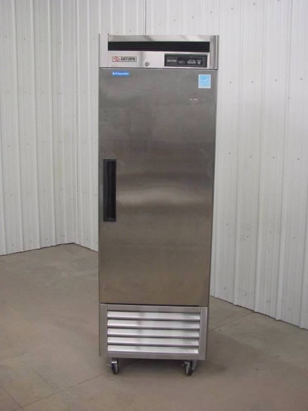 lot 5 image: Saturn S23R One Section Solid Door Reach in Refrigerator
