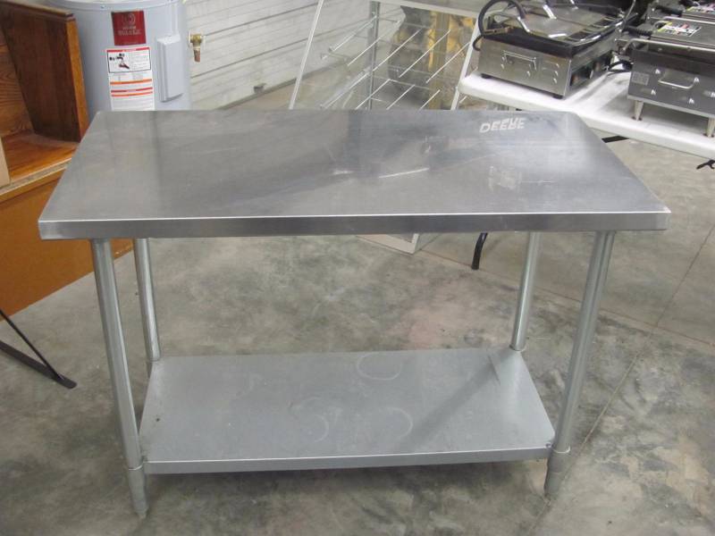 lot 29 image: Stainless Steel Kitchen Prep Table