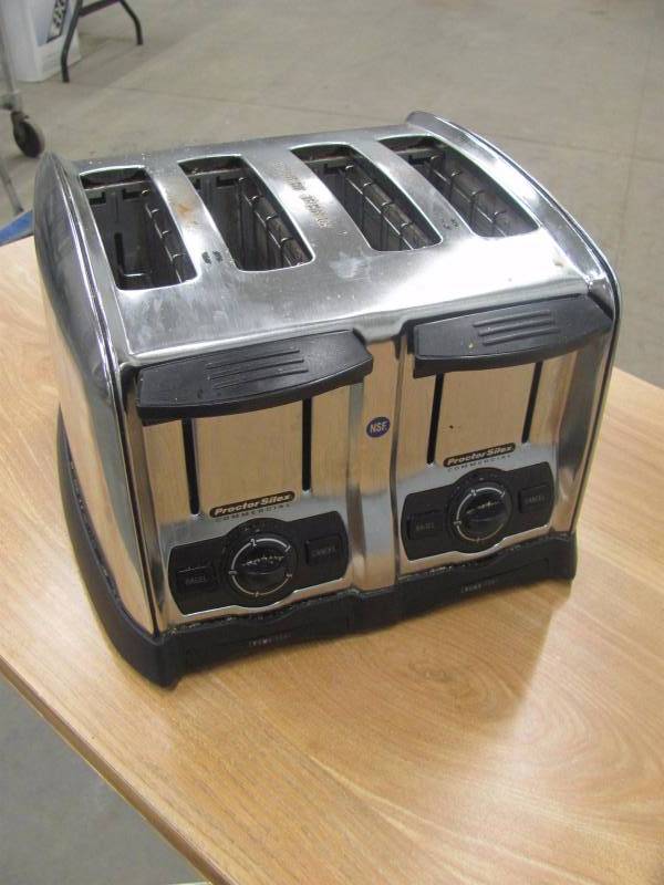 lot 49 image: Proctor Silex 4 Slice Commercial Toaster