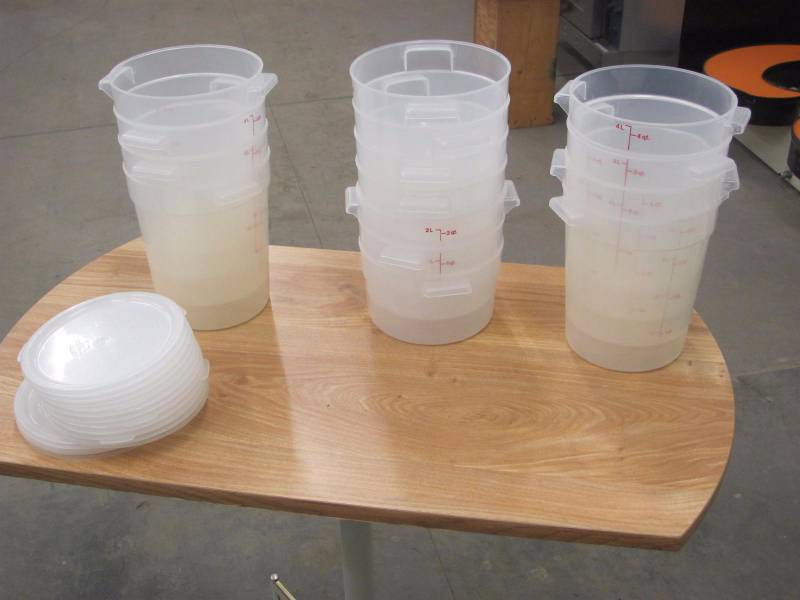 lot 76 image: 15 Piece Food Storage Container Lot