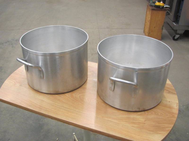 lot 89 image: Lot of Two 20 Quart Stainless Steel Stock Pots