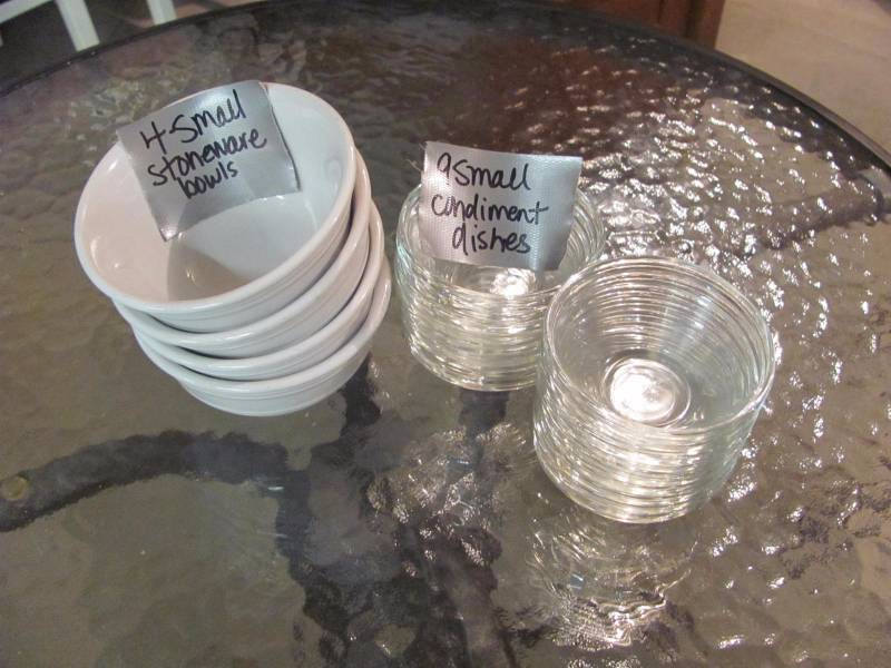 lot 101 image: Bowls & Condiment Dishes Lot