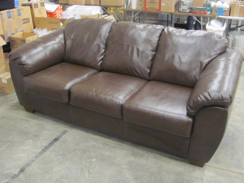 lot 125 image: Ashley Furniture DuraBlend Leather Sofa