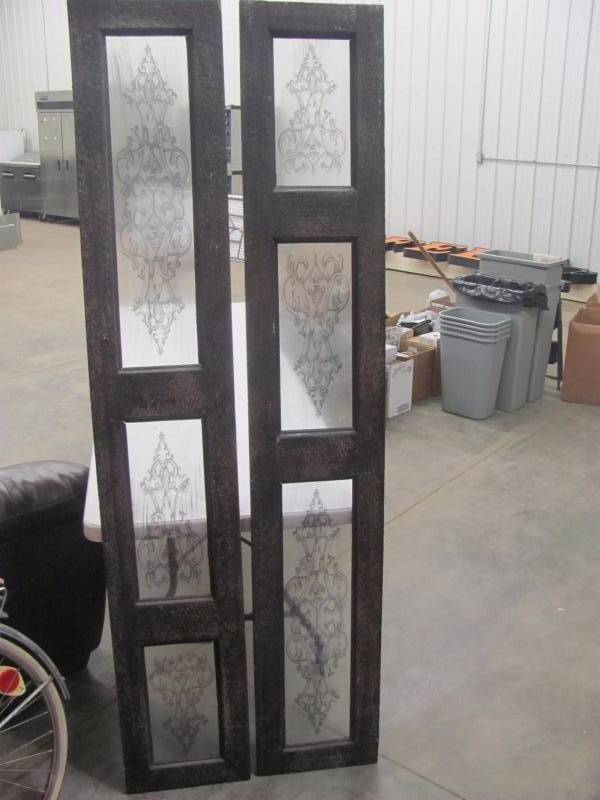 lot 134 image: Glass Panel Set