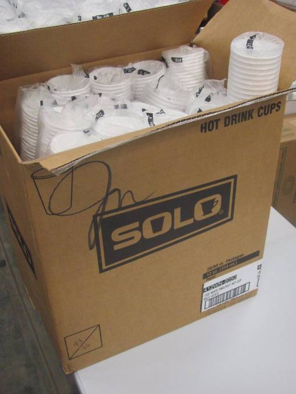lot 181 image: 800 Count Single Poly Hot Drink Cups 12 OZ Brand New