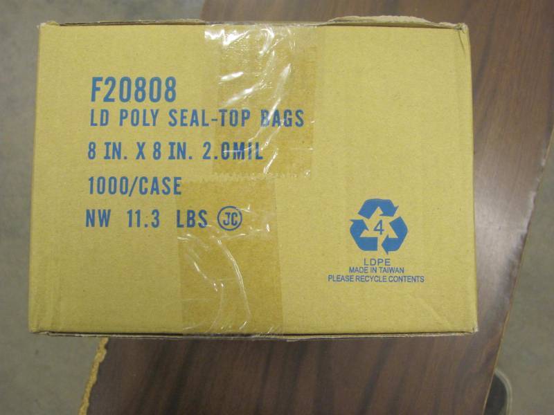 lot 188 image: 1000 Count Brand New Seal Top Plastic Food Storage Bags