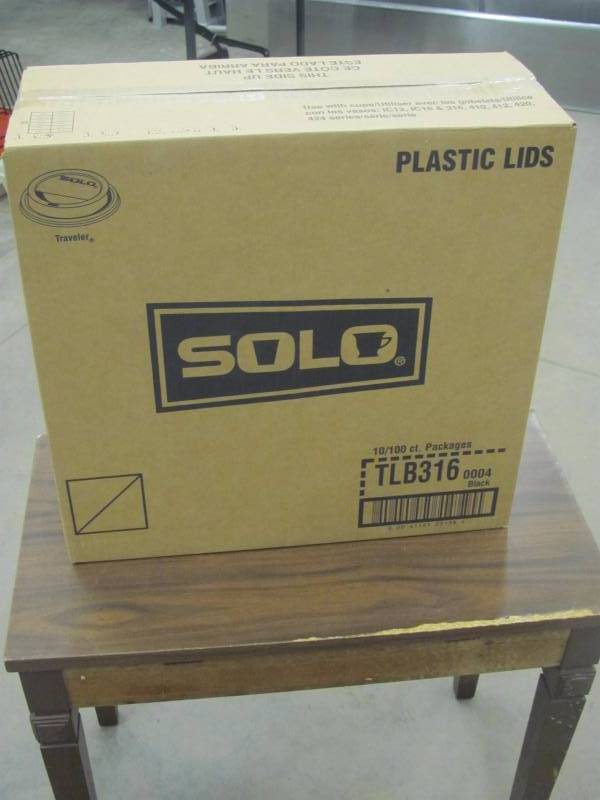 lot 190 image: 1000 Count Unopened Box of Hot Drink Lids