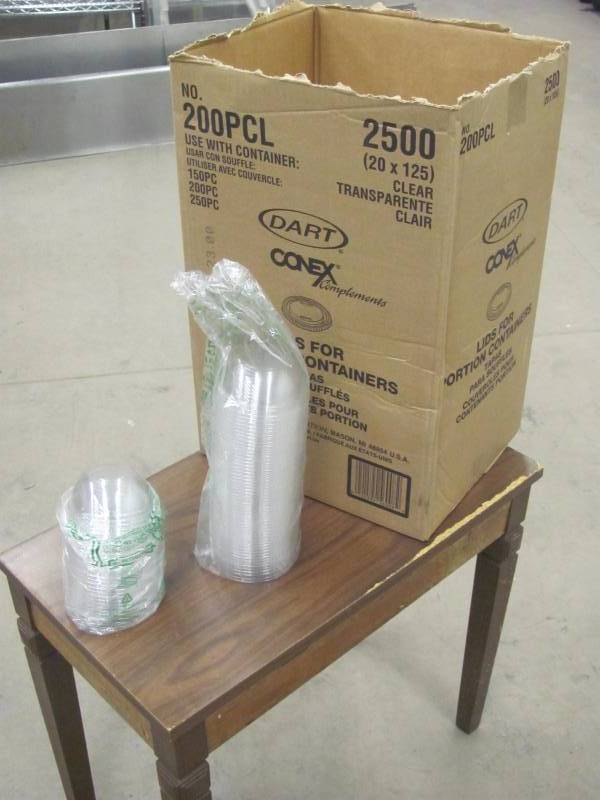 lot 191 image: 450 Count Domed Food Storage Lids