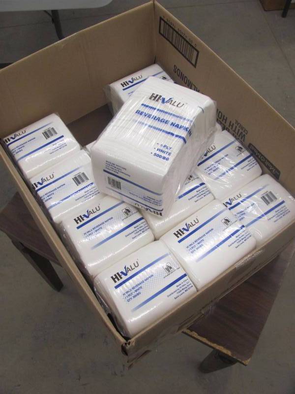 lot 201 image: 6000 Count of Beverage Napkins
