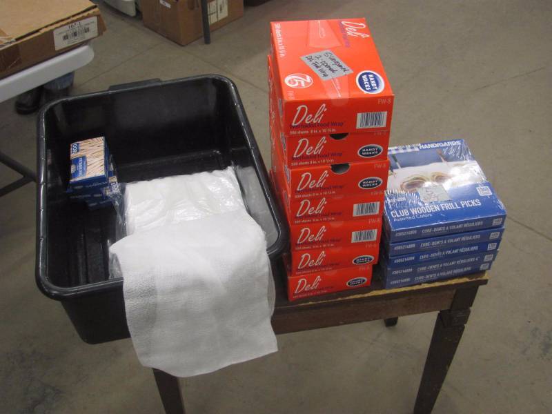 lot 206 image: Kitchen Supply Lot