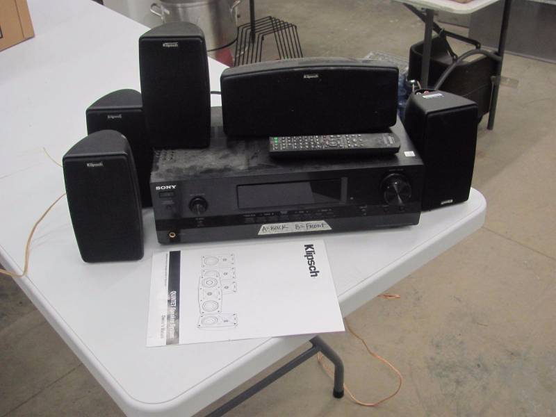 lot 208 image: Sony Receiver with 5 Speaker Surround
