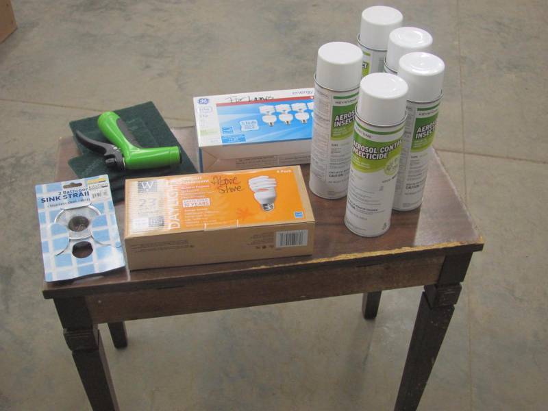 lot 213 image: Kitchen Supply Lot