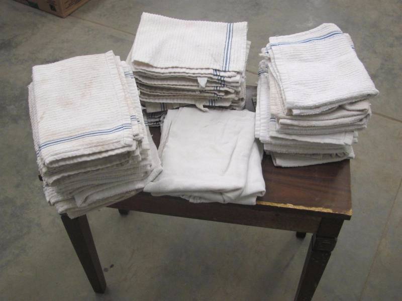 lot 214 image: Kitchen Towels Lot