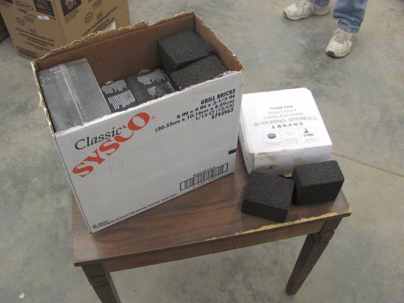 lot 222 image: Grill Bricks and Steel Scouring Sponges