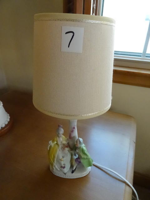 lot 7 image: Vinatge table lamp. Germany marked ...