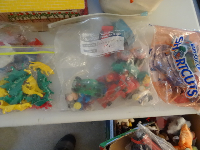 lot 15 image: Misc vintage toys. Legos. Planes. M...