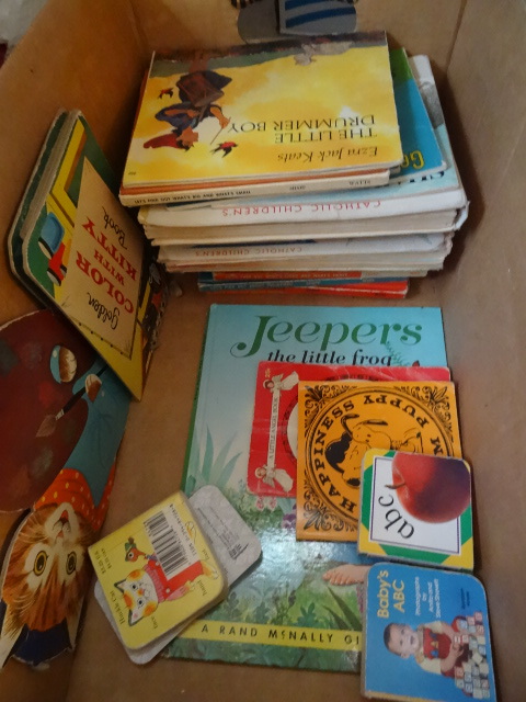 lot 21 image: Variety of misc childrens books...
