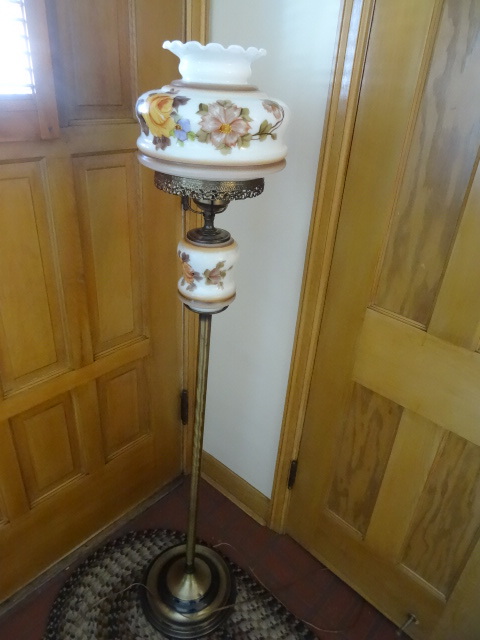 lot 33 image: Vintage floor lamp. Late 70s. Earl...
