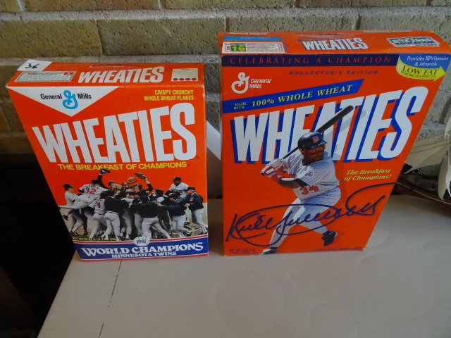 lot 36 image: Wheaties 1987 Champion MN Twins and...