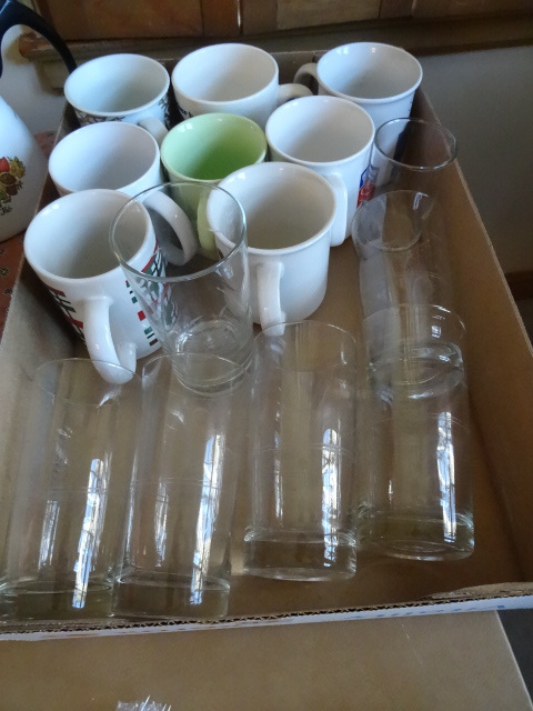 lot 45 image: 6 Etched water glasses and 8 misc c...