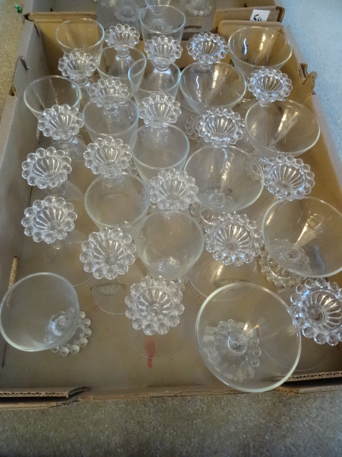 lot 46 image: 11 custardpudding dishes. 22 juice...