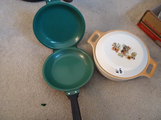 lot 48 image: Ceramic 1970s casserole dish. 8. ...