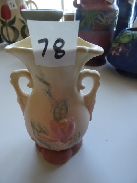 lot 78 image: Hull mini vase. Pink and cream. 13...
