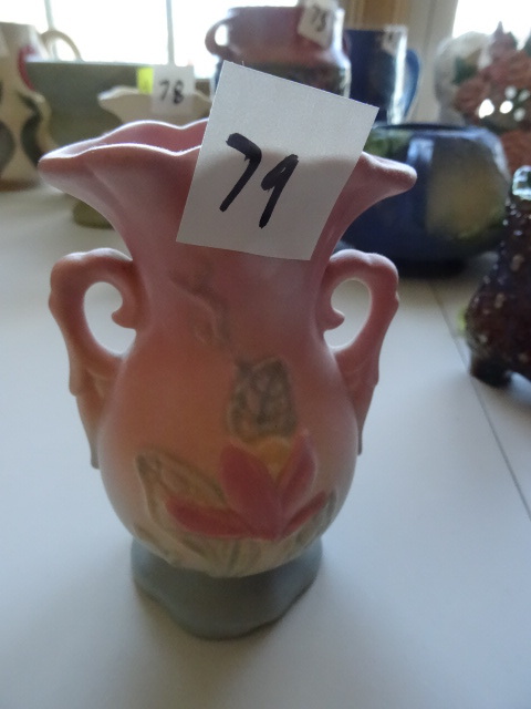 lot 79 image: Hull mini vase. Pink and Blue. 13 ...
