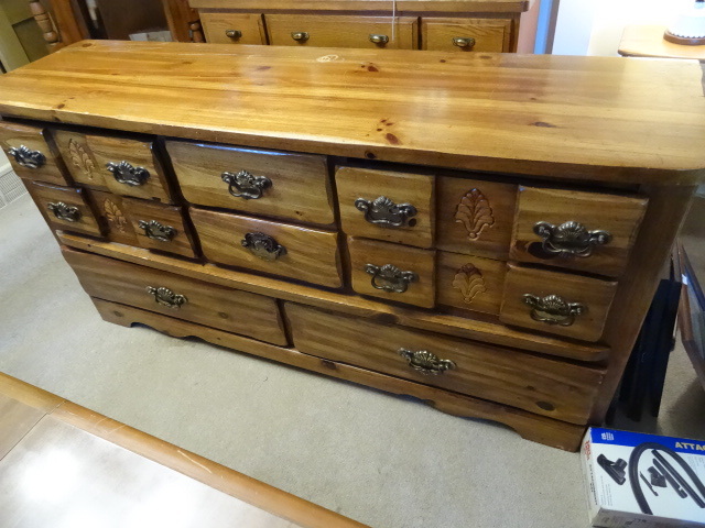 lot 121 image: Solid wood 8 drawer dresser 66 x 19...