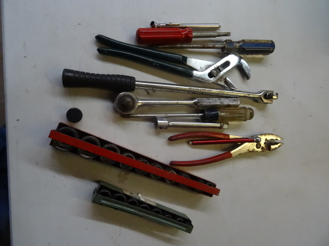 lot 169 image: Assorted misc hand tools...