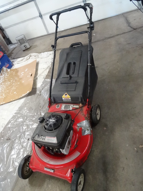 lot 186 image: Montgomery Ward Bagger lawn mower. ...