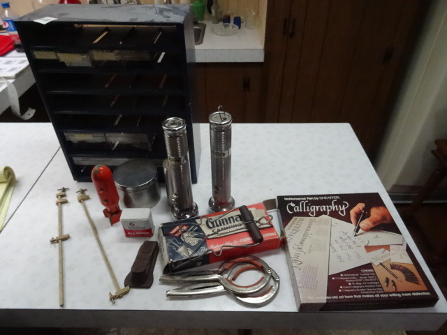 lot 208 image: Calligraphy kit. Vintage canning to...
