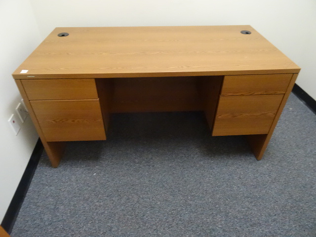 lot 56 image: 4 Drawer laminate office desk. 60 x...
