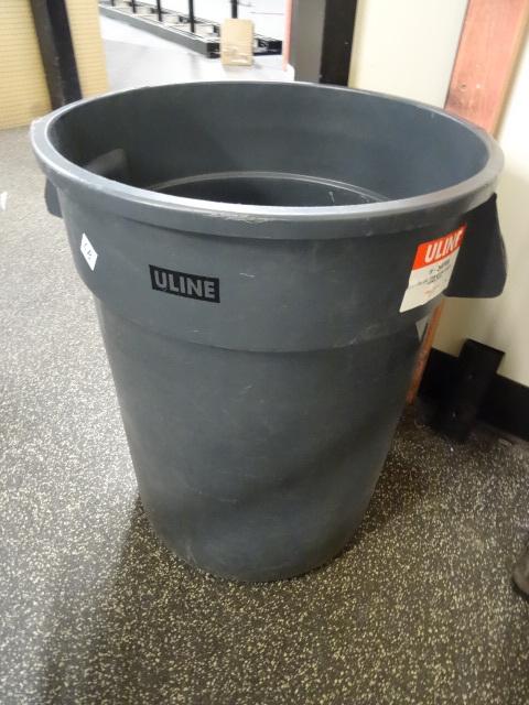 lot 69 image: Uline NSF garbage can. H-3687GR. 32...