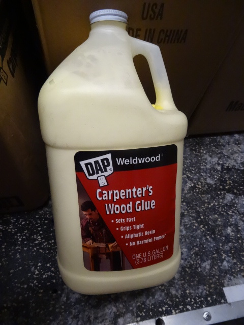 lot 81 image: 3 jugs of Dap weldwood carpenters w...