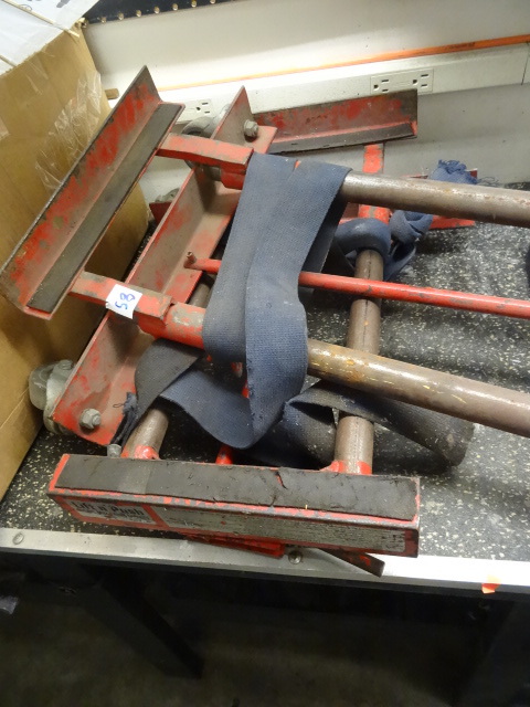 lot 85 image: Lift N Push 800 lb dolly. Designed ...