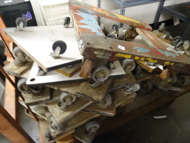 lot 106 image: 18 misc 4 wheel dollies...
