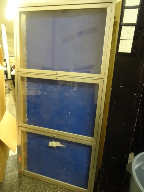 lot 121 image: Aluminum wall hanging message board...