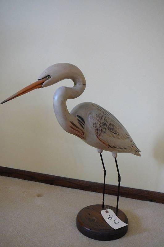 lot 6 image: Wooden figurine 1989-90 DU Special edition 26 Tall