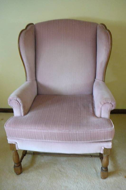 lot 9 image: Oak & fabric Chair 29 w X 40 12 H