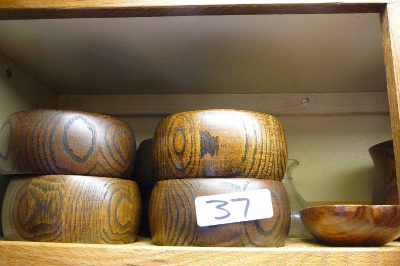 lot 37 image: Wooden Salad Bowl Set